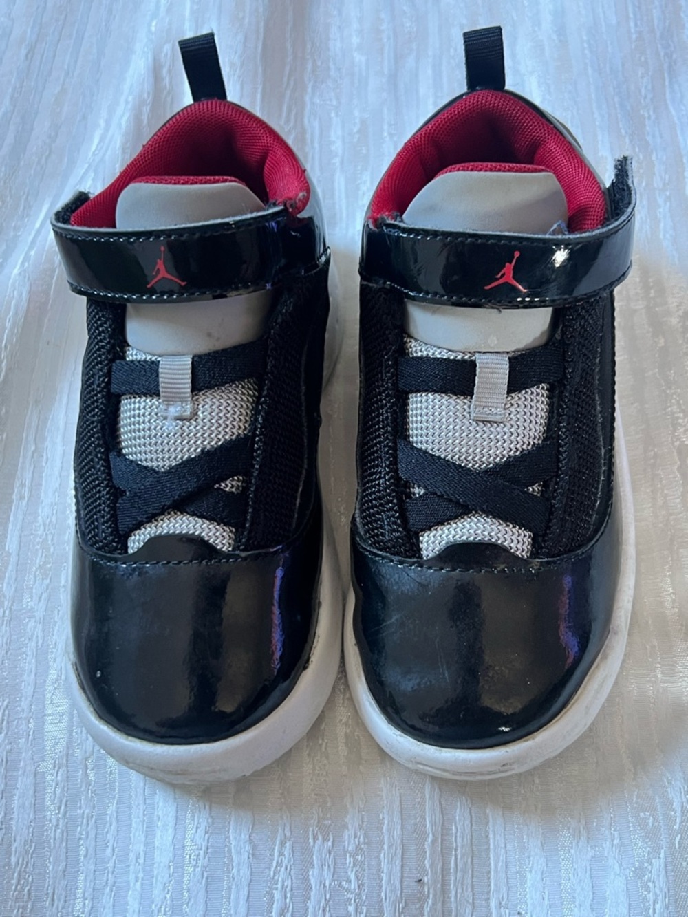 Jordan Kids Black and Red Hook-and-Loop Sneakers